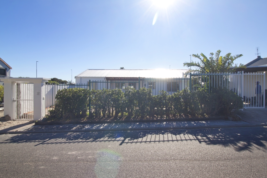 3 Bedroom Property for Sale in Capri Western Cape